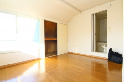 【洋室】 | コンフォートウインド | 別部屋写真です