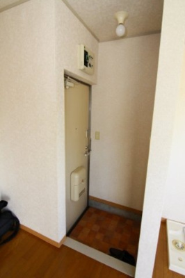 【玄関】 | コンフォートウインド | 別部屋写真です