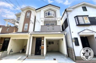 【外観】 | 伏見区桃山町養斉　中古戸建 | 京阪『桃山南口駅』徒歩6分という駅から近くて便利な立地（＾◇＾）スーパー徒歩4分・ドラッグストア徒歩3分・コンビニ徒歩6分と日々のお買物が便利です。