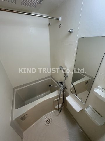 プレサンス天神橋ラ・デュアルの浴室|ゆったり過ごせるお風呂です