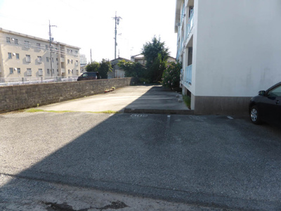 【駐車場】 | ロンボック山口