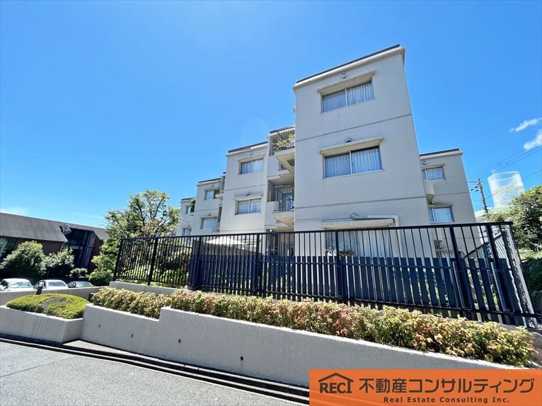 進和東御影アーバンライフの外観