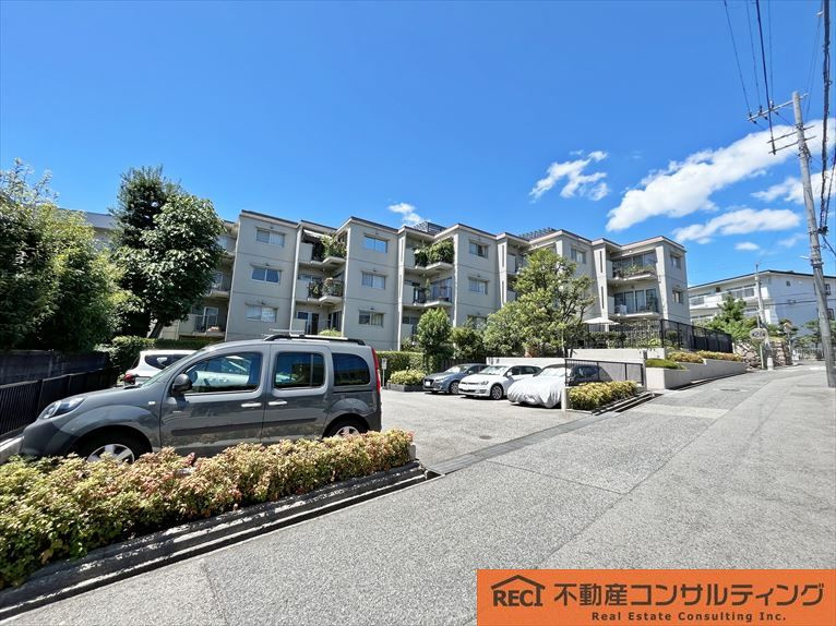 進和東御影アーバンライフの外観