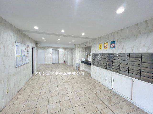 １０００万円値下げ　トーア南砂マンション　8階　91.26㎡　角部屋のエントランス