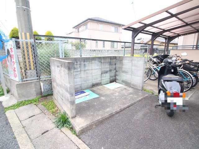 浄徳ハイツのその他共用部分|敷地内ゴミ置場
