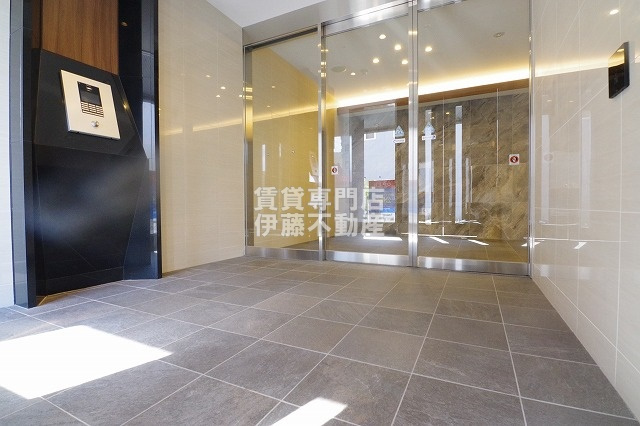 パルティール黒川本通りのエントランス