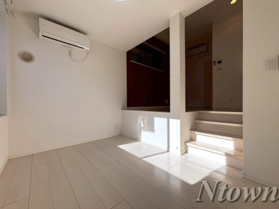 【内装】 | グレイスサコウ | 内装は落ち着いています