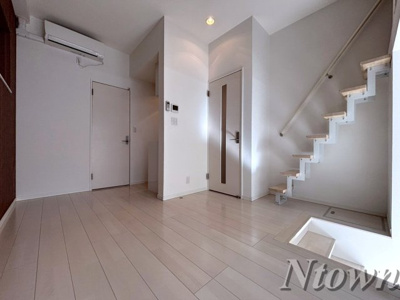 【居間・リビング】 | グレイスサコウ | リビングです