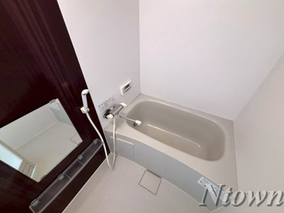 【浴室】 | グレイスサコウ | ゆったり過ごせるお風呂です