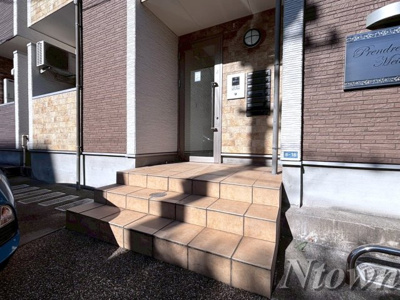 【エントランス】 | グレイスサコウ | 毎日通るエントランスはこのようになっています