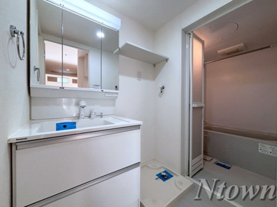 【洗面所】 | グレイスサコウ | ゆったりとスペースのある洗面所