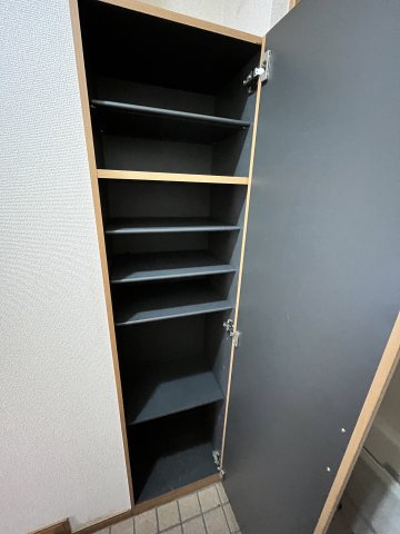 エテルナ鴨島の収納