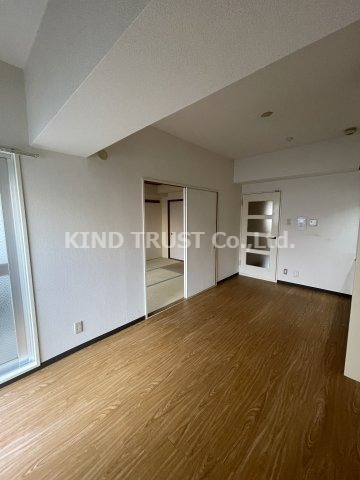 レスポール天満の居間・リビング|おしゃれな居間です