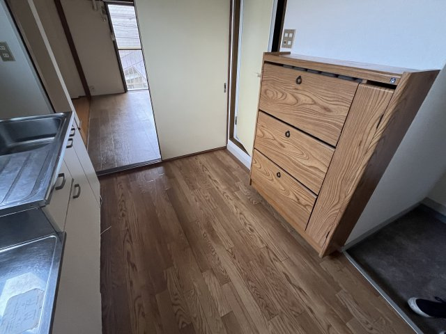 市村マンションの居間・リビング