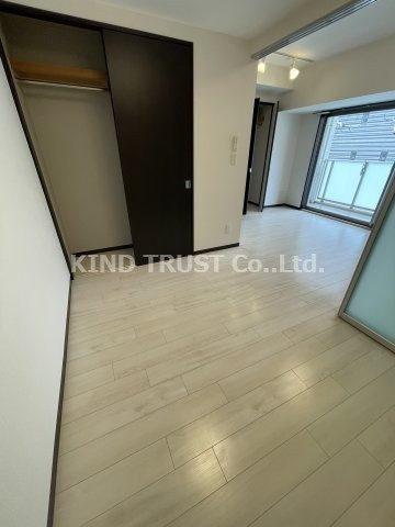 天満橋ケルスコートの洋室