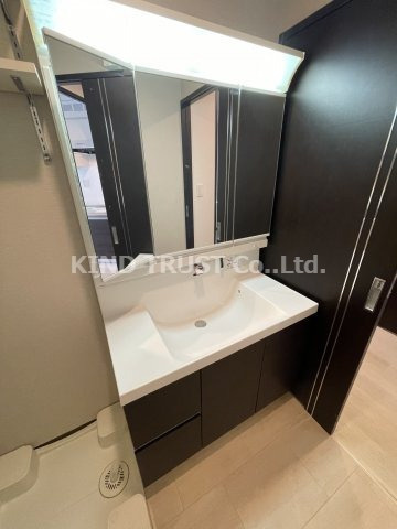 天満橋ケルスコートの洗面所