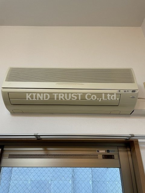 エステムコート梅田東アクアパレスの内装|明るい色調の室内です