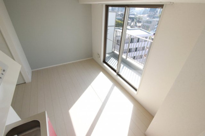 【居間・リビング】 | C.REST八尾 | こちらの居間で趣味の時間をお楽しみください