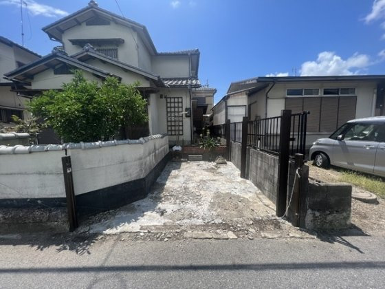 近江八幡市安土町下豊浦　中古戸建の外観