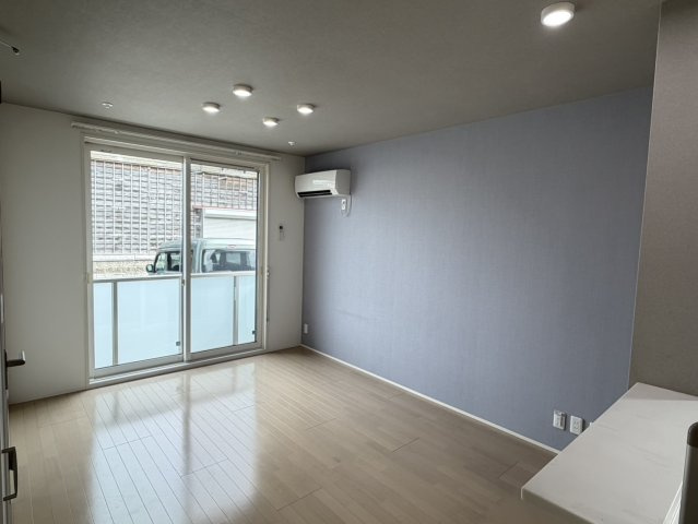プロヌーブ植田の居間・リビング