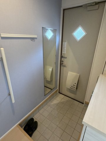 プロヌーブ植田の玄関