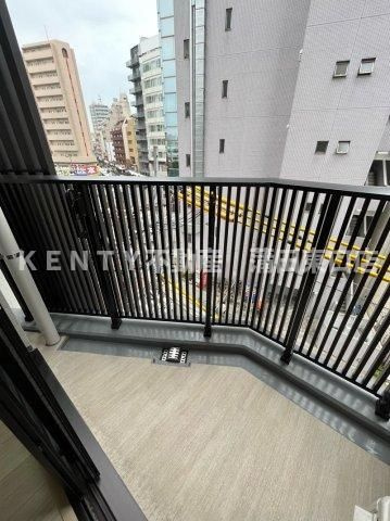 【バルコニー】 | シーズンフラッツ蒲田 | お洗濯にも便利なバルコニー付き