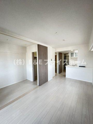 【居間・リビング】 | ネストピア博多駅前Ⅲ　プライスホームなら仲介手数料０円！