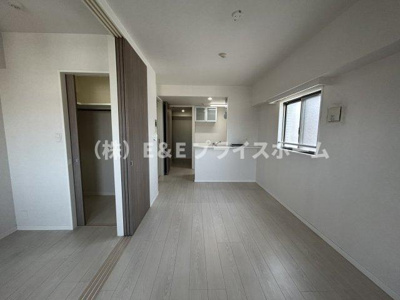 【居間・リビング】 | ネストピア博多駅前Ⅲ　プライスホームなら仲介手数料０円！