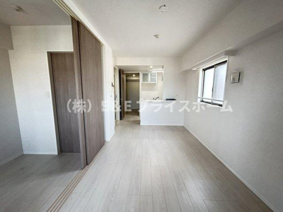 【居間・リビング】 | ネストピア博多駅前Ⅲ　プライスホームなら仲介手数料０円！