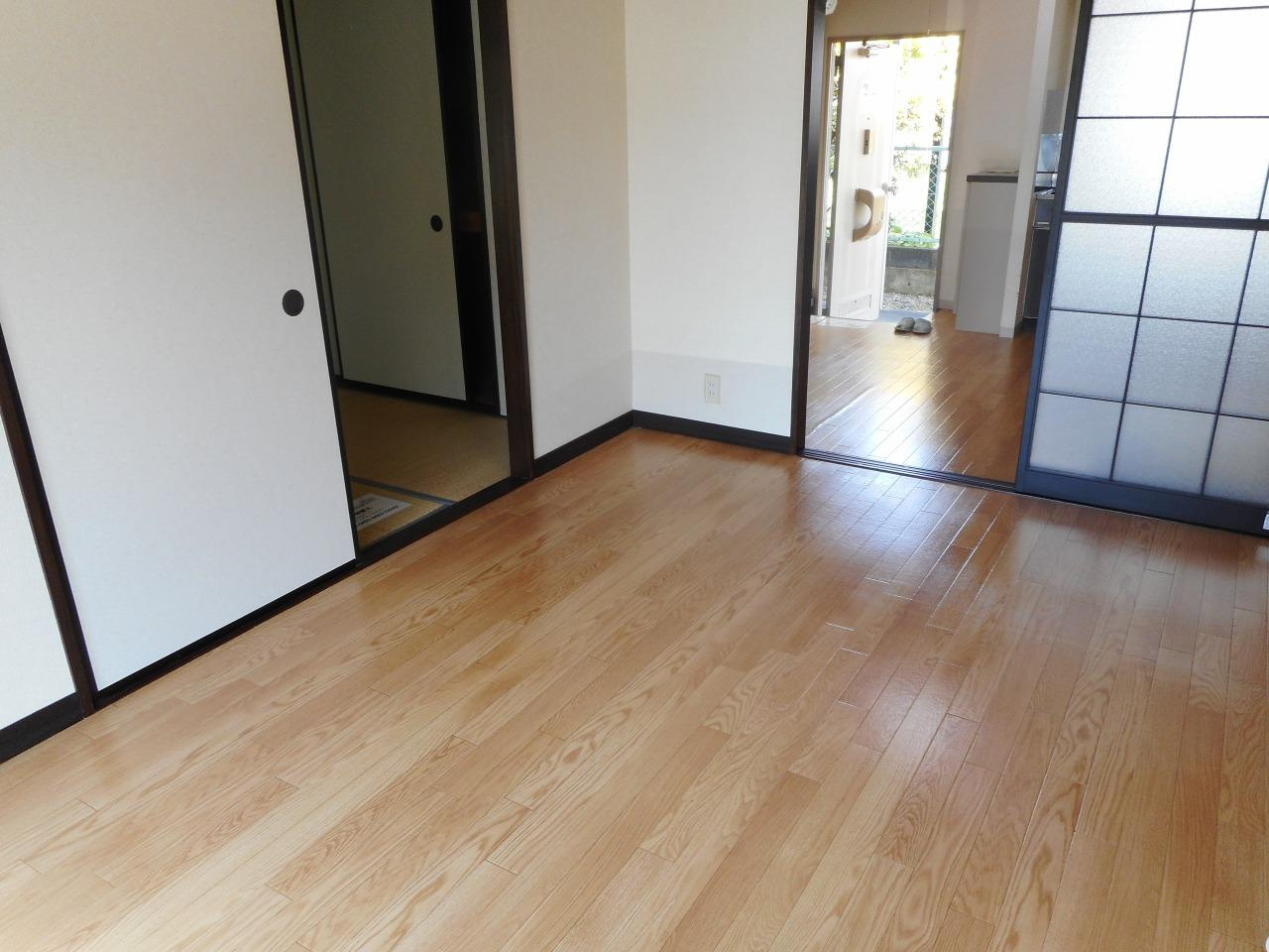 タウニィ緑ヶ丘の洋室