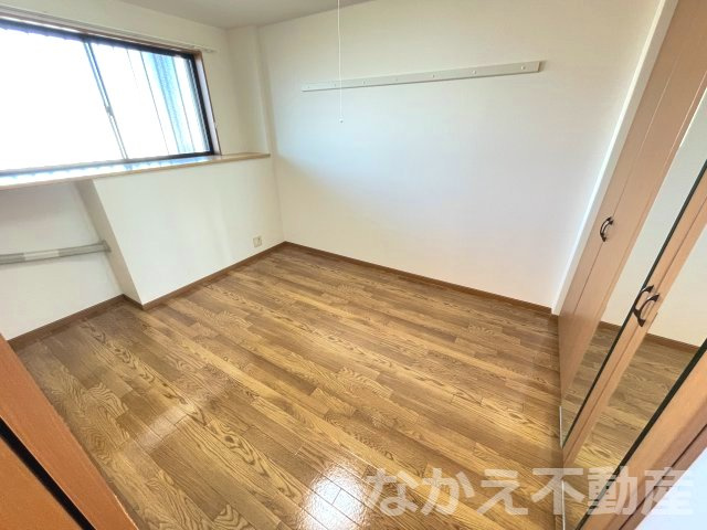 【寝室】 | 使い勝手のいい寝室です