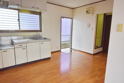 【居間・リビング】 | グランデュール福山Ａ