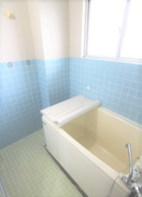 【浴室】 | 魚宗ビル | きれいなお風呂です