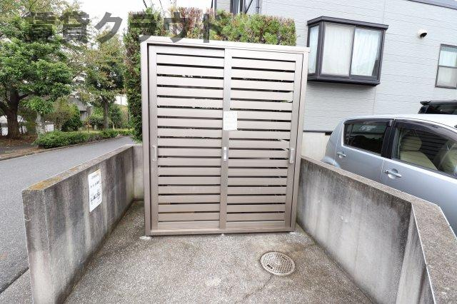 パレアージュCのバルコニー|ゴミ捨て場