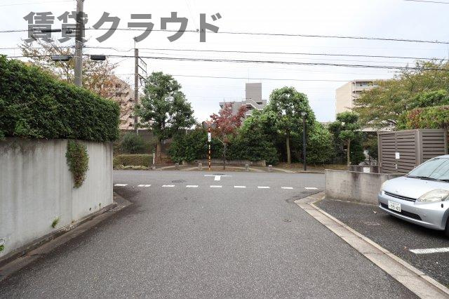 パレアージュCの周辺