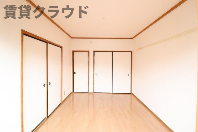 パレアージュCの寝室|使い勝手のいい寝室です