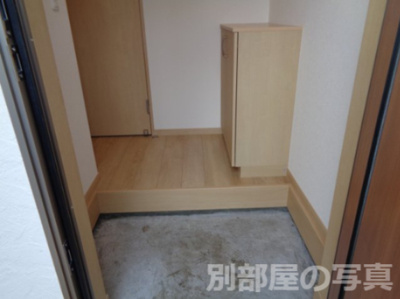 【玄関】 | URBAN CUBIC 御成町Ⅱ