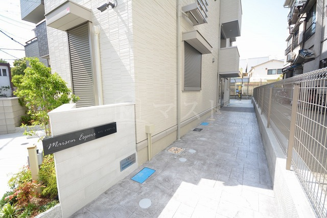 Maison　Espoir（千本南）のエントランス