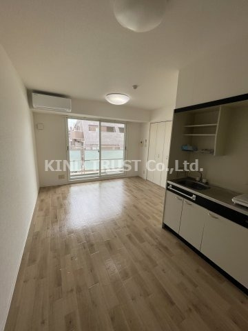 カザリーノビルの居間・リビング|ゆったり過ごせるリビングです