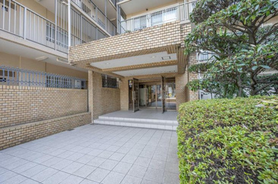 【エントランス】 | 東陽町公園ハイツ壱番館　3階　69.59㎡　リ　ノベーション済