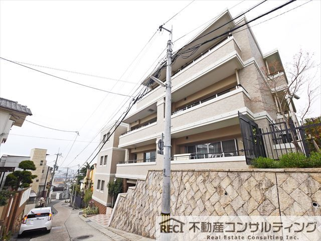 ワコーレ青谷城の下通ザ・レジデンスの駐車場