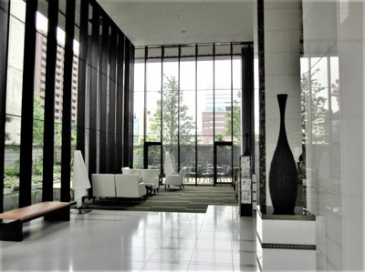 【エントランス】 | Ｎ４．ＴＯＷＥＲ | 明るく開放感のあるエントランスロビー