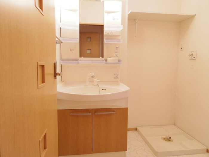 エスポワール Ａの独立洗面台|洗髪洗面化粧台・洗濯機置き場