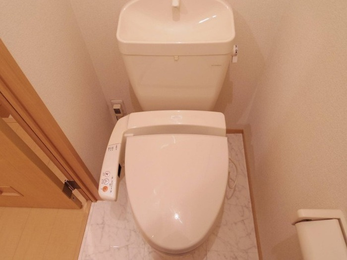 エスポワール Ａのトイレ|温水洗浄暖房便座