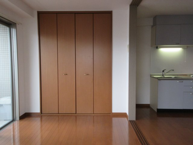 アルファイーストの洋室|別部屋同タイプ