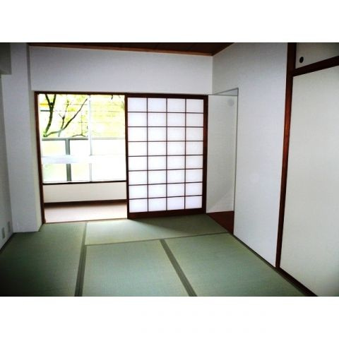 住吉ハウスの居間・リビング