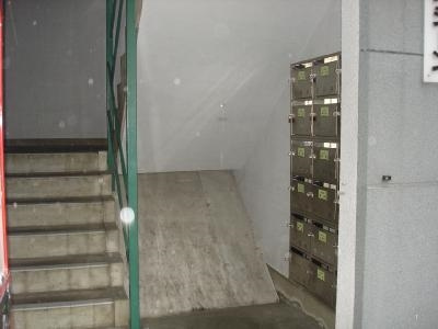 第一マンションのエントランス