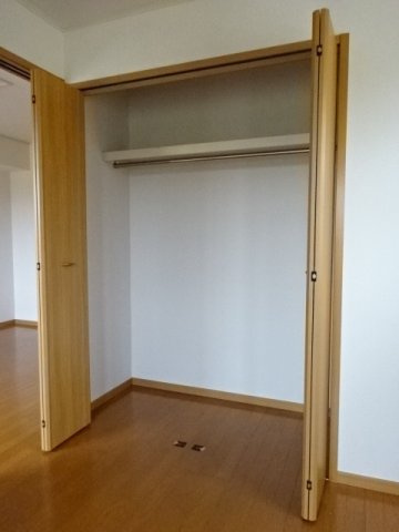 サンライト若松　Ⅱの収納|大きなスペースがあり、収納には困りません