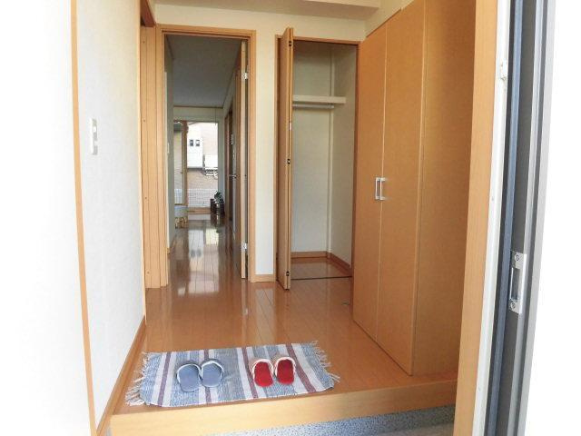 ベルメゾン青山の玄関