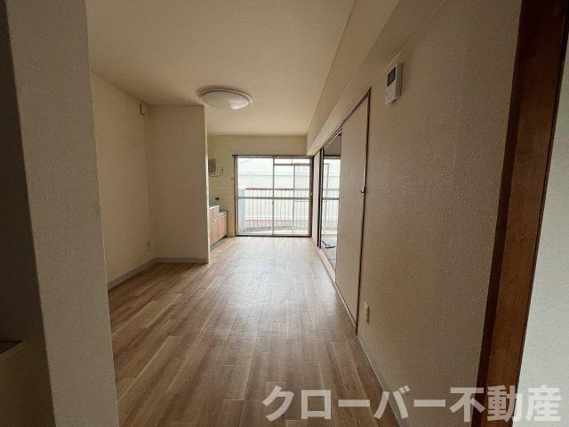 オリエントハイツの居間・リビング